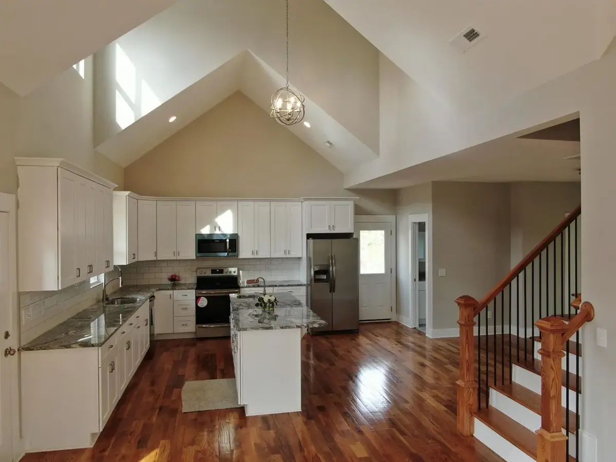 Interior 11 – Proiect de casa parter cu mansardă 181 m²: 4 Dormitoare, 4 Bai, Bucatarie deschisa, fara Garaj — 89622R