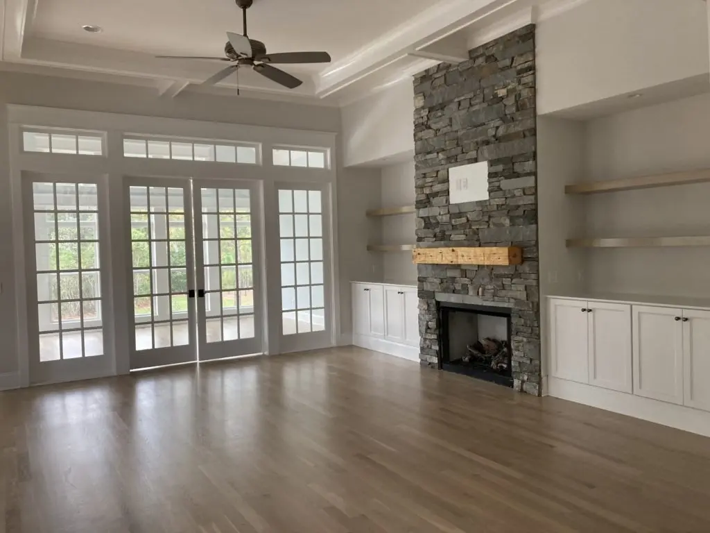 Interior 9 – Proiect de casa parter cu mansardă 313 m²: 3 Dormitoare, Birou, 4 Bai, Bucatarie deschisa, Garaj — 90504R