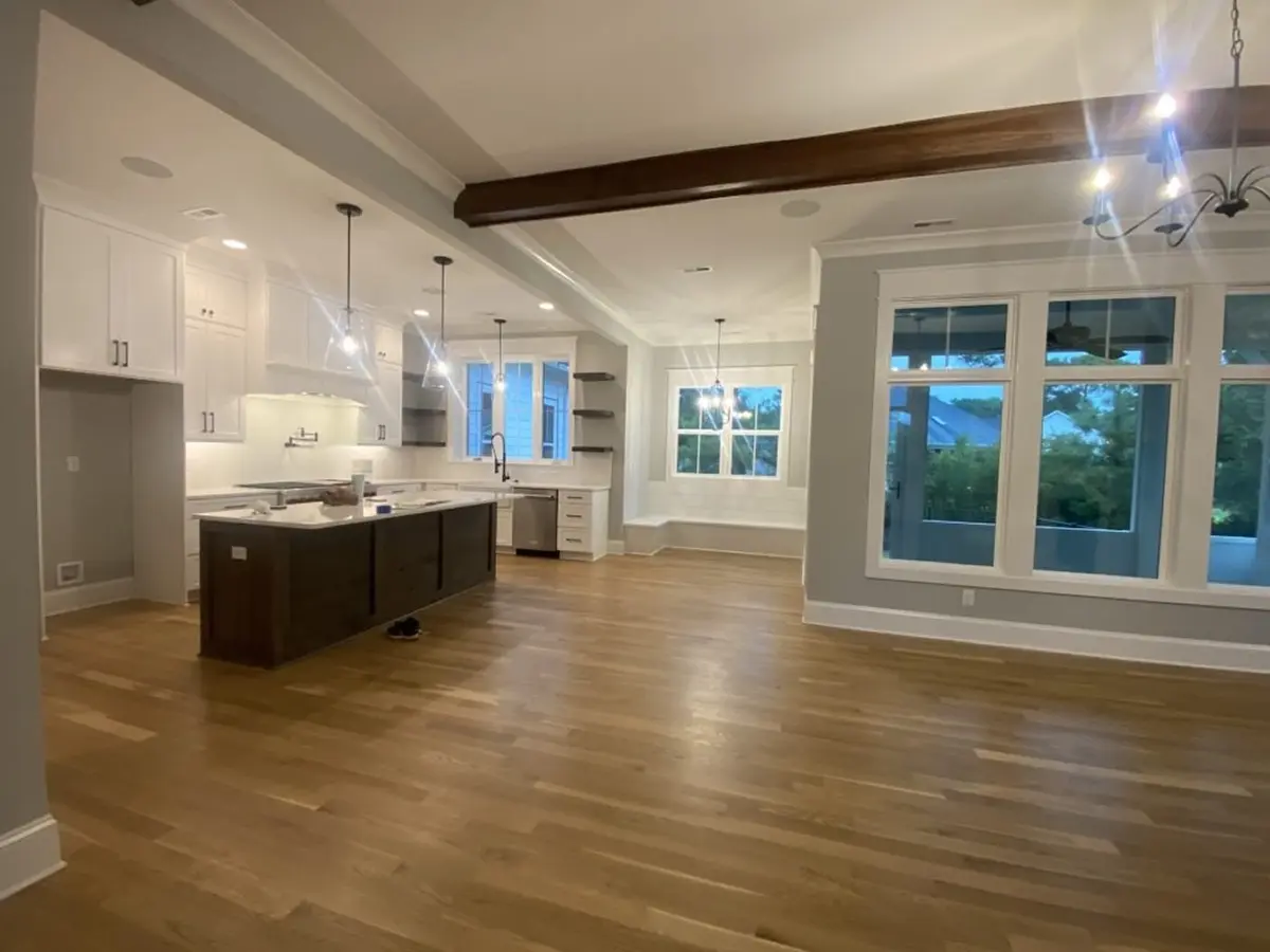 Interior 4 – Proiect de casa parter cu mansardă 238 m²: 2 Dormitoare, 4 Bai, Bucatarie deschisa, Garaj — 55939R