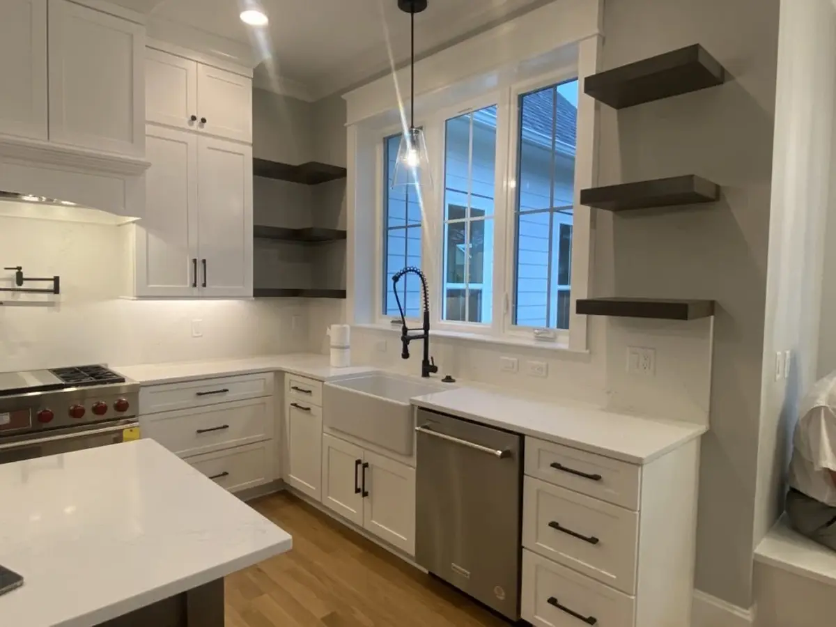 Interior 9 – Proiect de casa parter cu mansardă 238 m²: 2 Dormitoare, 4 Bai, Bucatarie deschisa, Garaj — 55939R