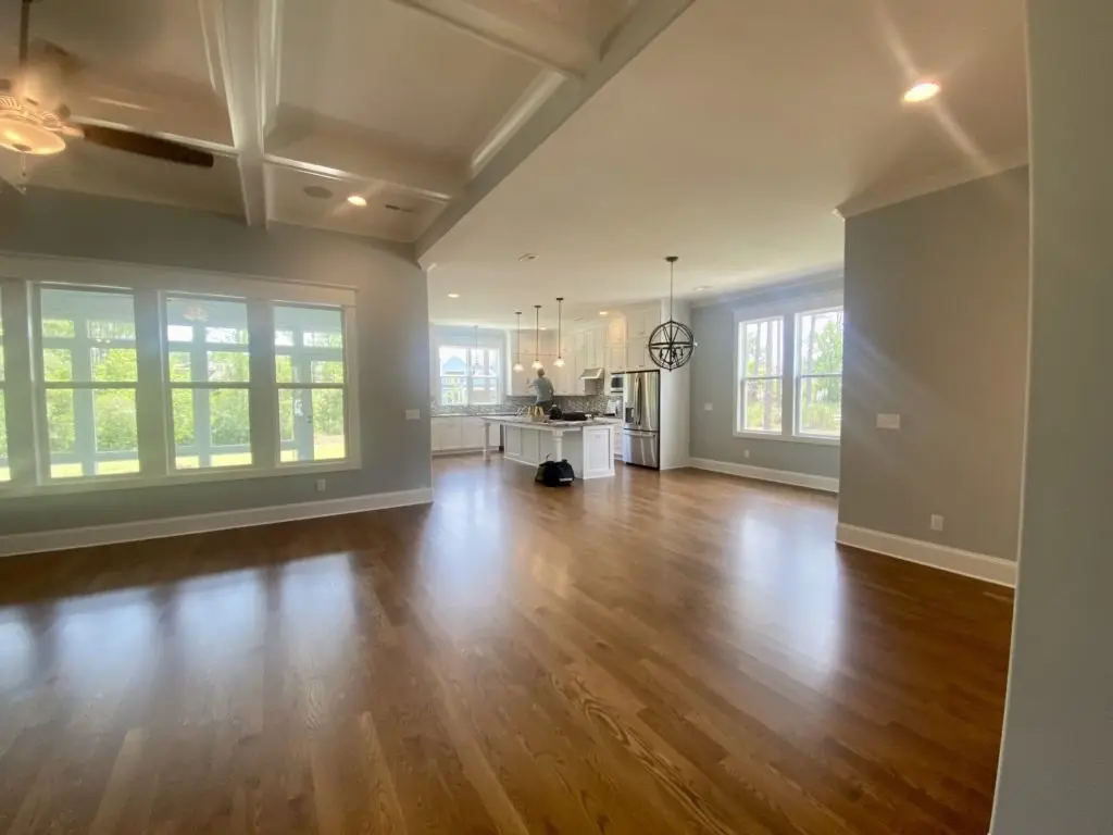 Interior 5 – Proiect de casa parter cu mansardă 390 m²: 5 Dormitoare, Birou, 5 Bai, Bucatarie deschisa, Garaj — 38496R