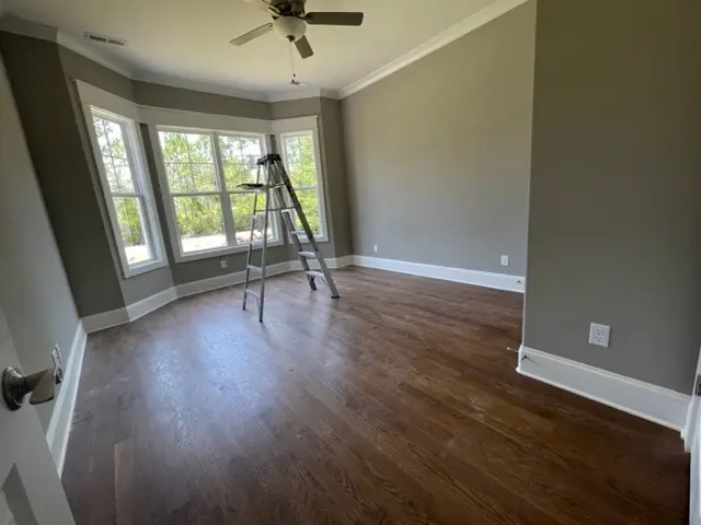 Interior 6 – Proiect de casa parter cu mansardă 390 m²: 5 Dormitoare, Birou, 5 Bai, Bucatarie deschisa, Garaj — 38496R