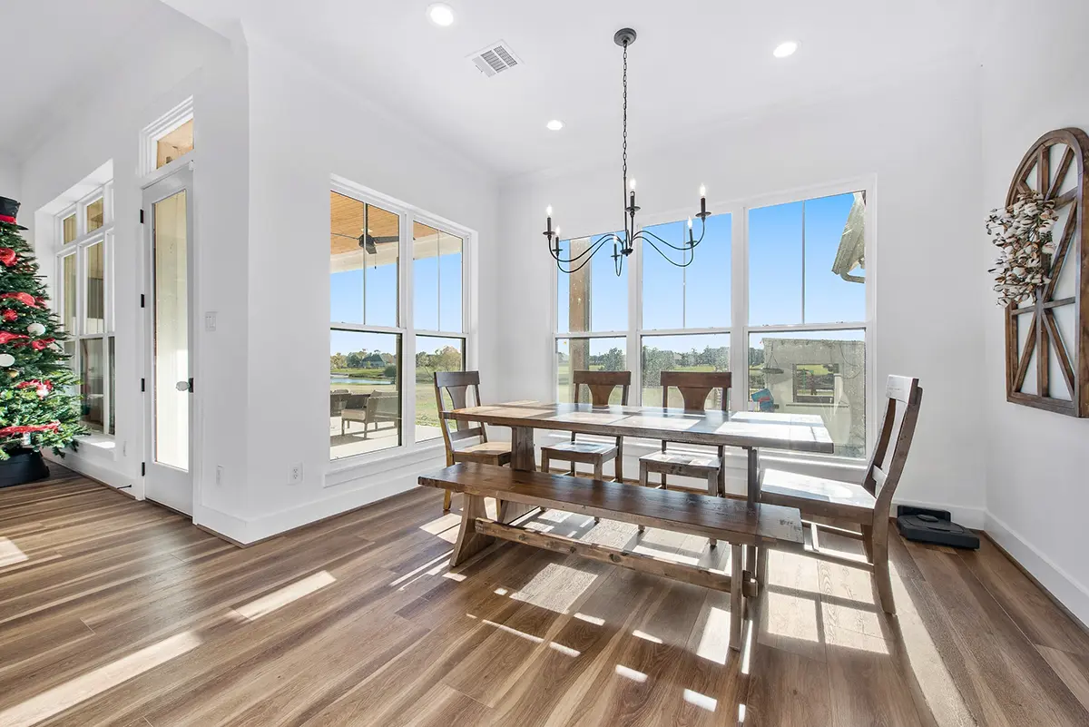 Interior 10 – Proiect de casa parter 255 m²: 4 Dormitoare, 4 Bai, Bucatarie deschisa, Garaj — 19735R