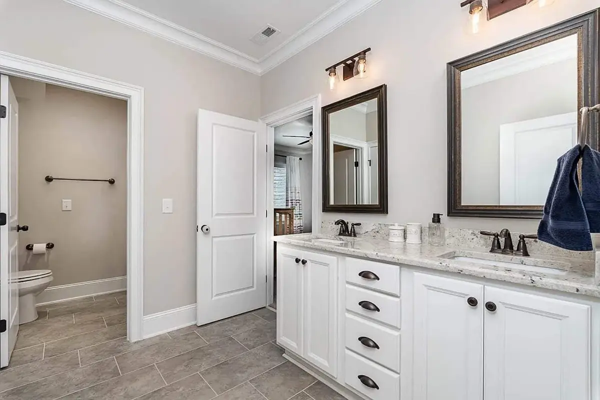 Interior 6 – Proiect de casa parter cu mansardă 385 m²: 4 Dormitoare, Birou, 5 Bai, Bucatarie deschisa, Garaj — 16340R