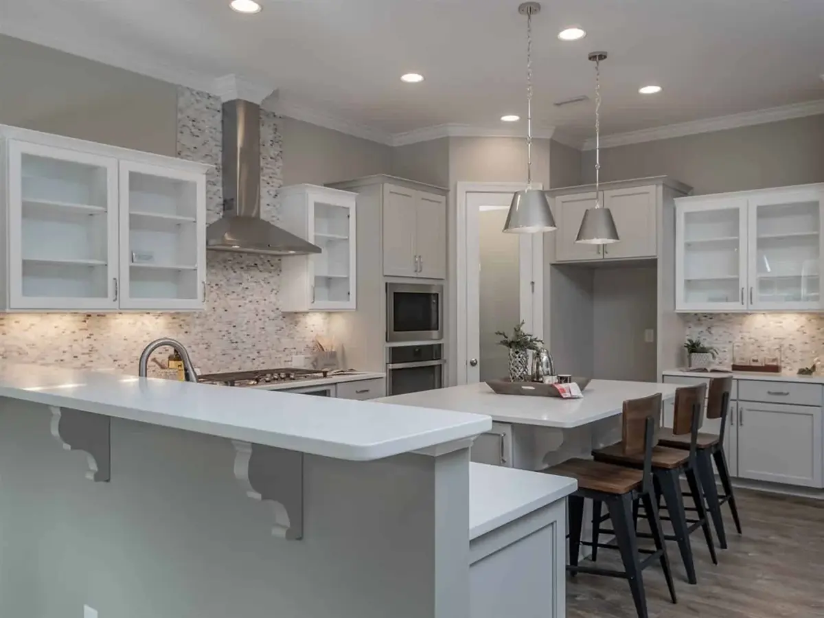 Proiect de casa parter cu mansardă 284 m²: 4 Dormitoare, 4 Bai, Bucatarie deschisa, Garaj