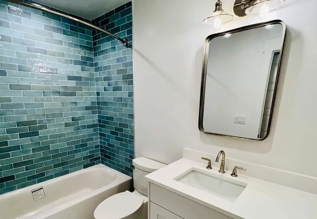Interior 4 – Proiect de casa cu 2 etaje 301 m²: 4 Dormitoare, 4 Bai, Bucatarie deschisa, Garaj — 87724R