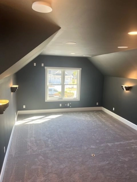 Interior 8 – Proiect de casa parter cu mansardă 271 m²: 3 Dormitoare, 4 Bai, Bucatarie deschisa, Garaj — 35545R