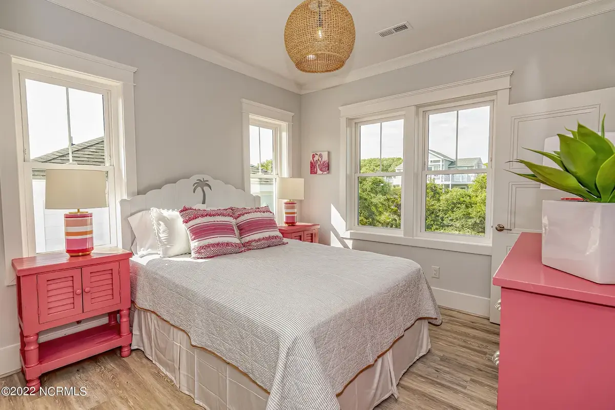 Interior 12 – Proiect de casa cu etaj 219 m²: 5 Dormitoare, 3 Bai, Bucatarie deschisa, fara Garaj — 53391R