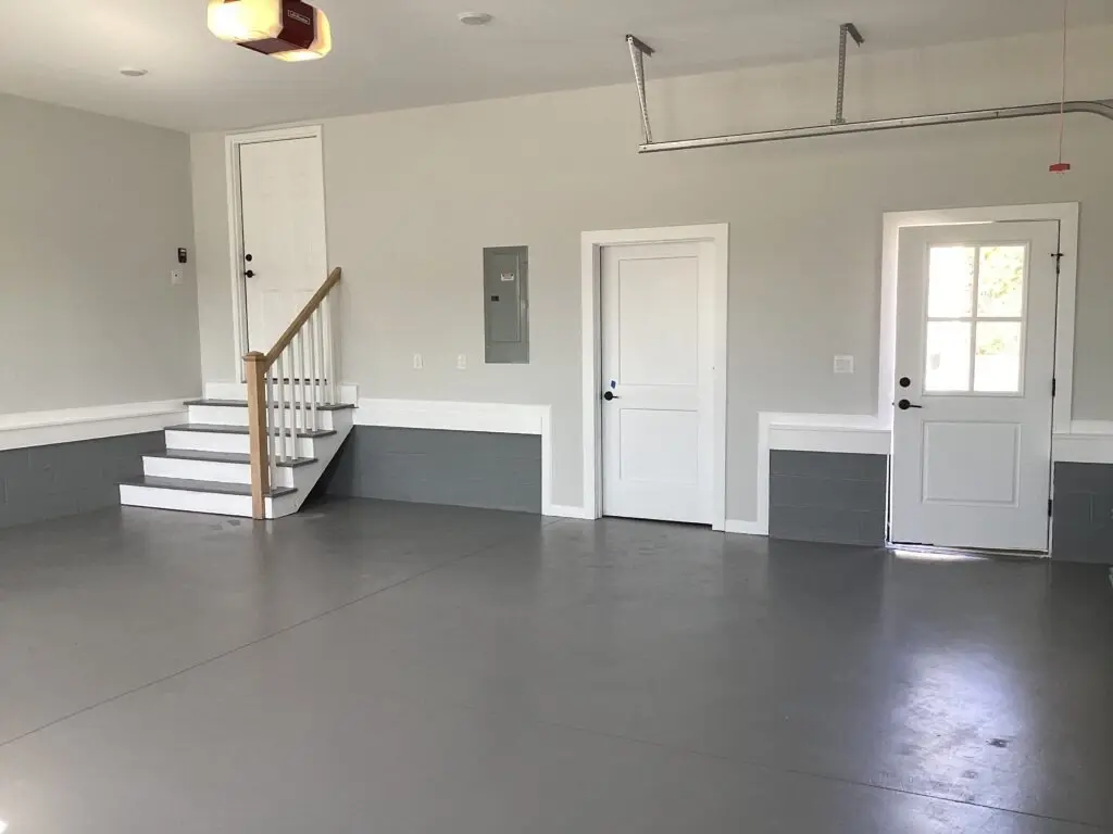 Interior 11 – Proiect de casa parter cu mansardă 304 m²: 3 Dormitoare, Birou, 4 Bai, Bucatarie deschisa, Garaj — 17048R