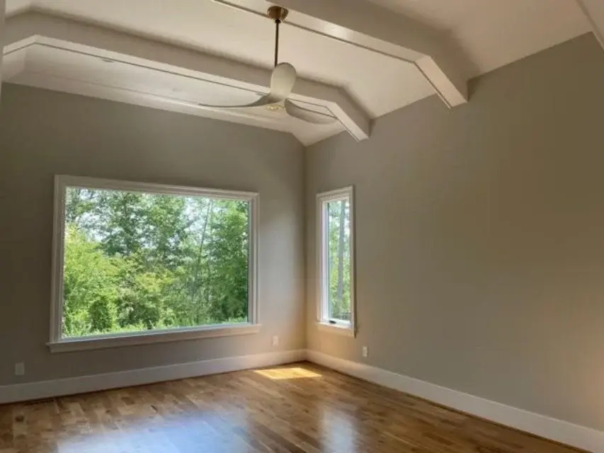 Interior 7 – Proiect de casa cu etaj 381 m²: 4 Dormitoare, 5 Bai, Bucatarie deschisa, Garaj — 84914R