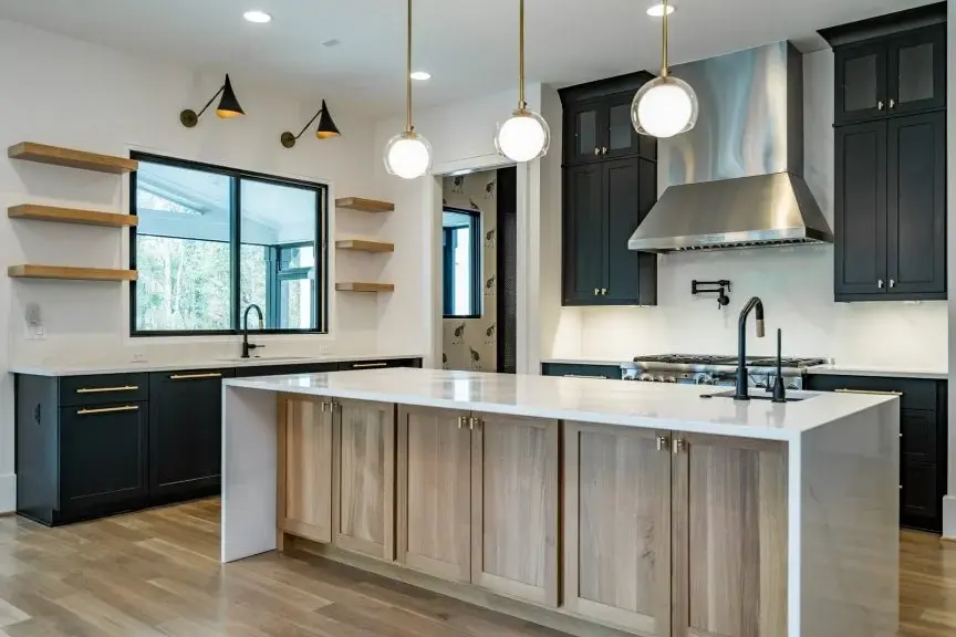 Interior 6 – Proiect de casa cu etaj + demisol 599 m²: 6 Dormitoare, Birou, 8 Bai, Bucatarie deschisa, Garaj — 36963R
