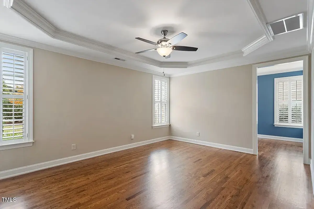 Interior 7 – Proiect de casa parter cu mansardă 263 m²: 3 Dormitoare, 3 Bai, Bucatarie deschisa, Garaj — 85125R