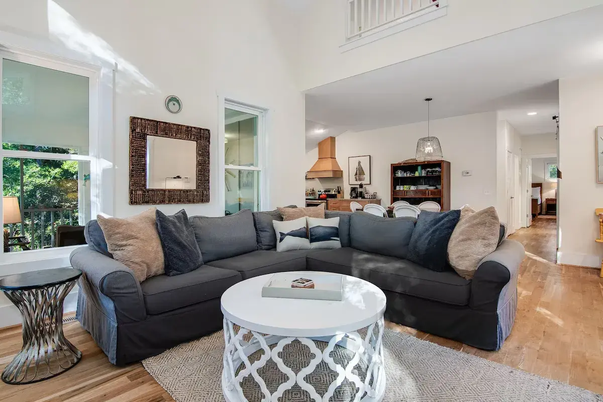 Interior 10 – Proiect de casa cu etaj 158 m²: 4 Dormitoare, Birou, 4 Bai, Bucatarie deschisa, Garaj — 78159R