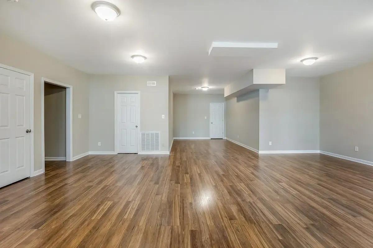Interior 8 – Proiect de casa cu etaj 234 m²: 4 Dormitoare, Birou, 3 Bai, Bucatarie deschisa, Garaj — 20216R