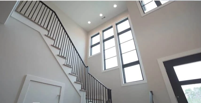 Interior 15 – Proiect de casa parter cu mansardă 399 m²: 5 Dormitoare, Birou, 7 Bai, Bucatarie deschisa, Garaj — 33241R