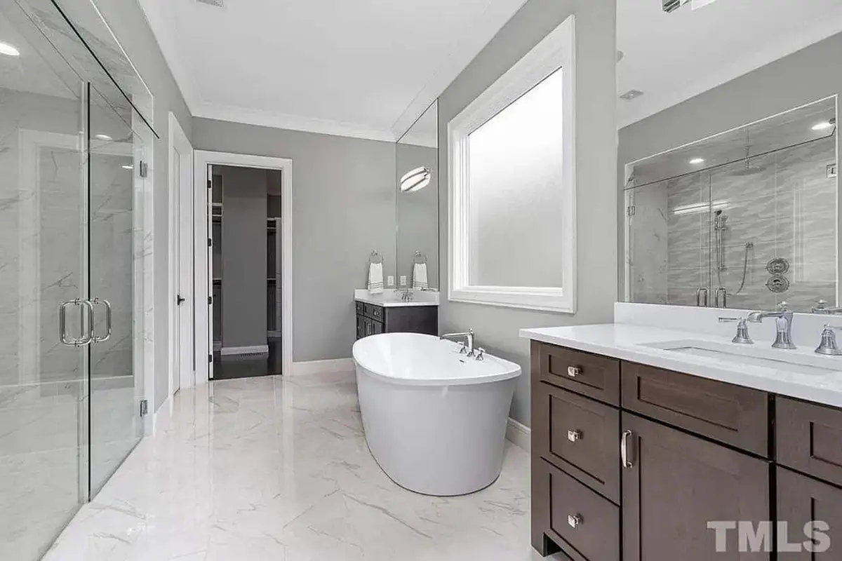 Interior 7 – Proiect de casa parter cu mansardă 398 m², 4 Dormitoare — 43606R
