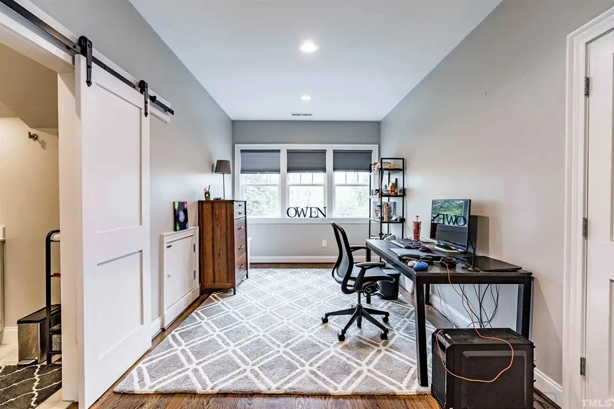 Interior 5 – Proiect de casa cu etaj 409 m², 5 Dormitoare — 30387R