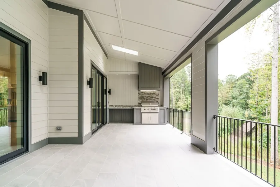 Fotografii reale ale caselor construite 18 – Proiect de casa cu etaj 553 m², 4 Dormitoare — 34919R