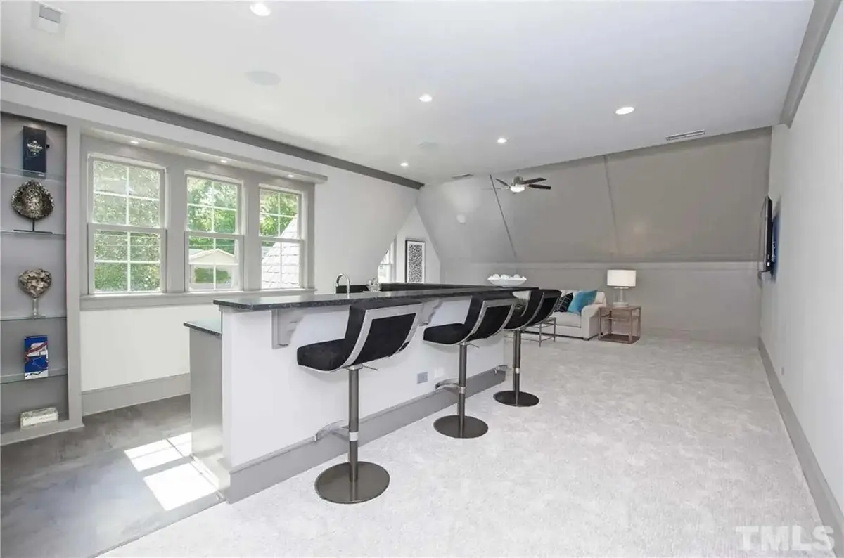 Interior 12 – Proiect de casa cu etaj 433 m², 4 Dormitoare — 51188R