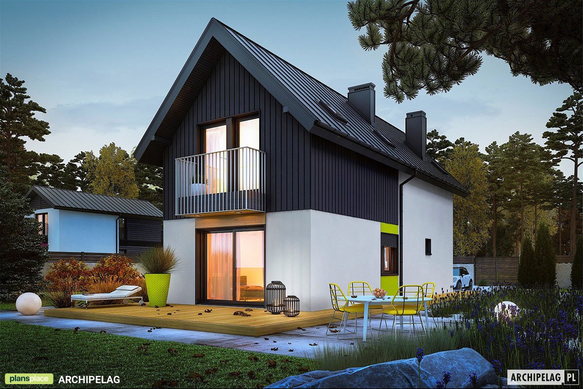 Narrow Lot House with 3 Beds Upstairs and Walk-in Pantry